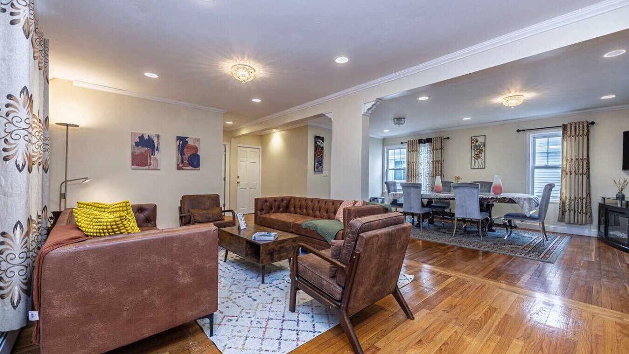 Photo of Livingroom in Medford