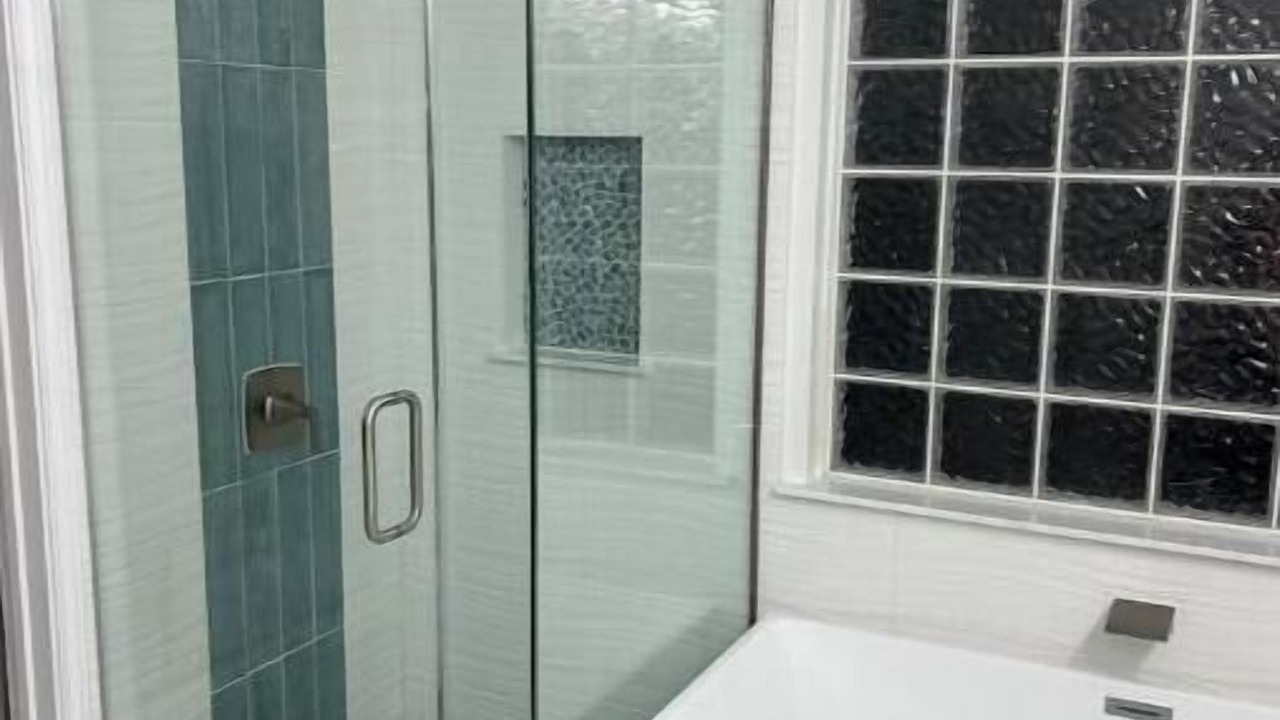 Photo of Bathroom in Willow Run