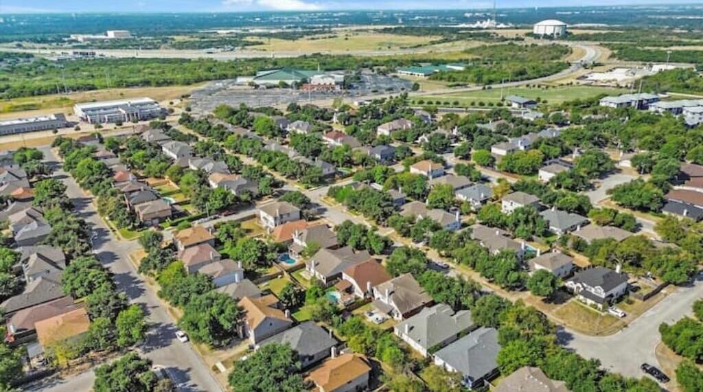 Photo of Outdoor in Willow Run