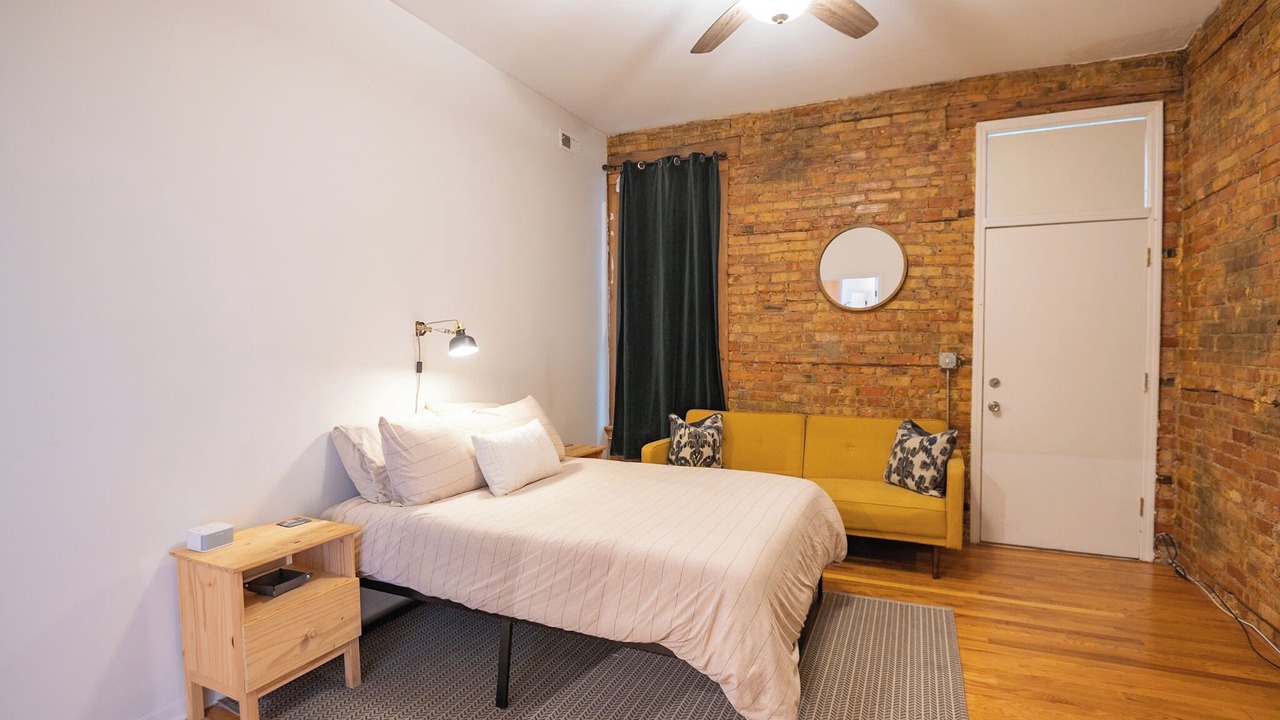 Photo of Bedroom in West Bucktown