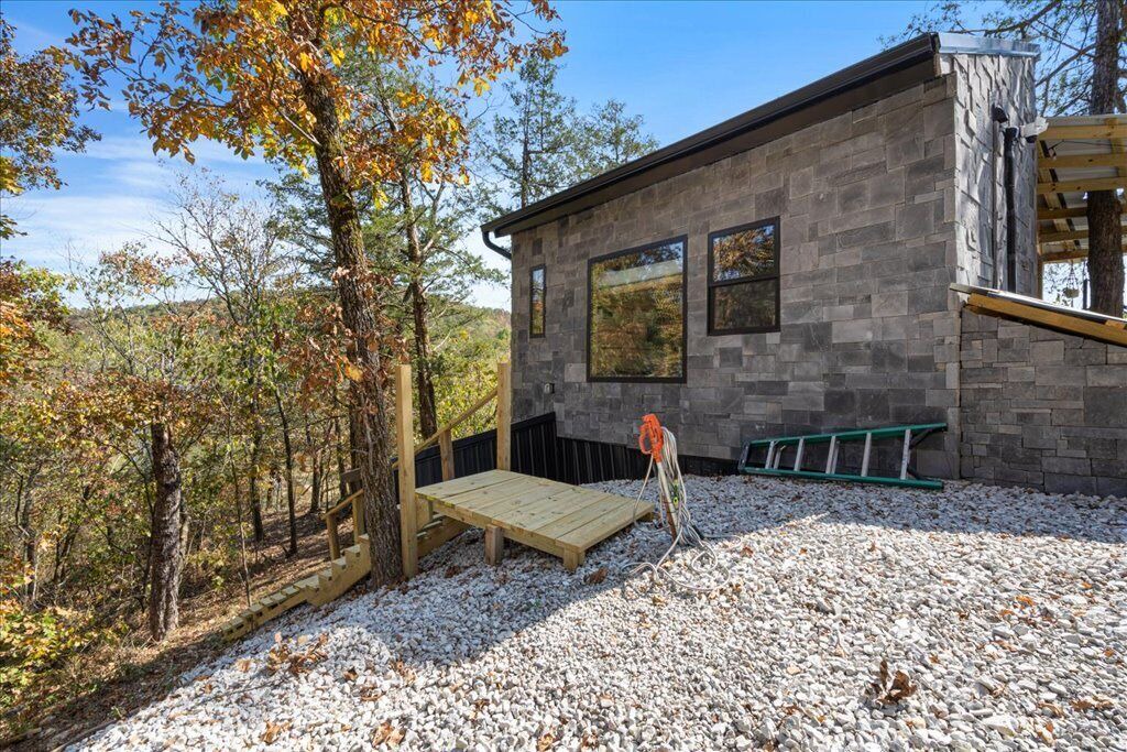 Photo of Outdoor in Rockhouse