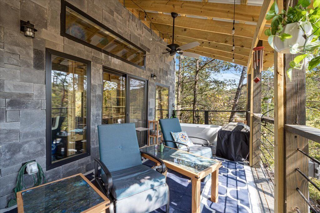 Photo of Outdoor in Rockhouse