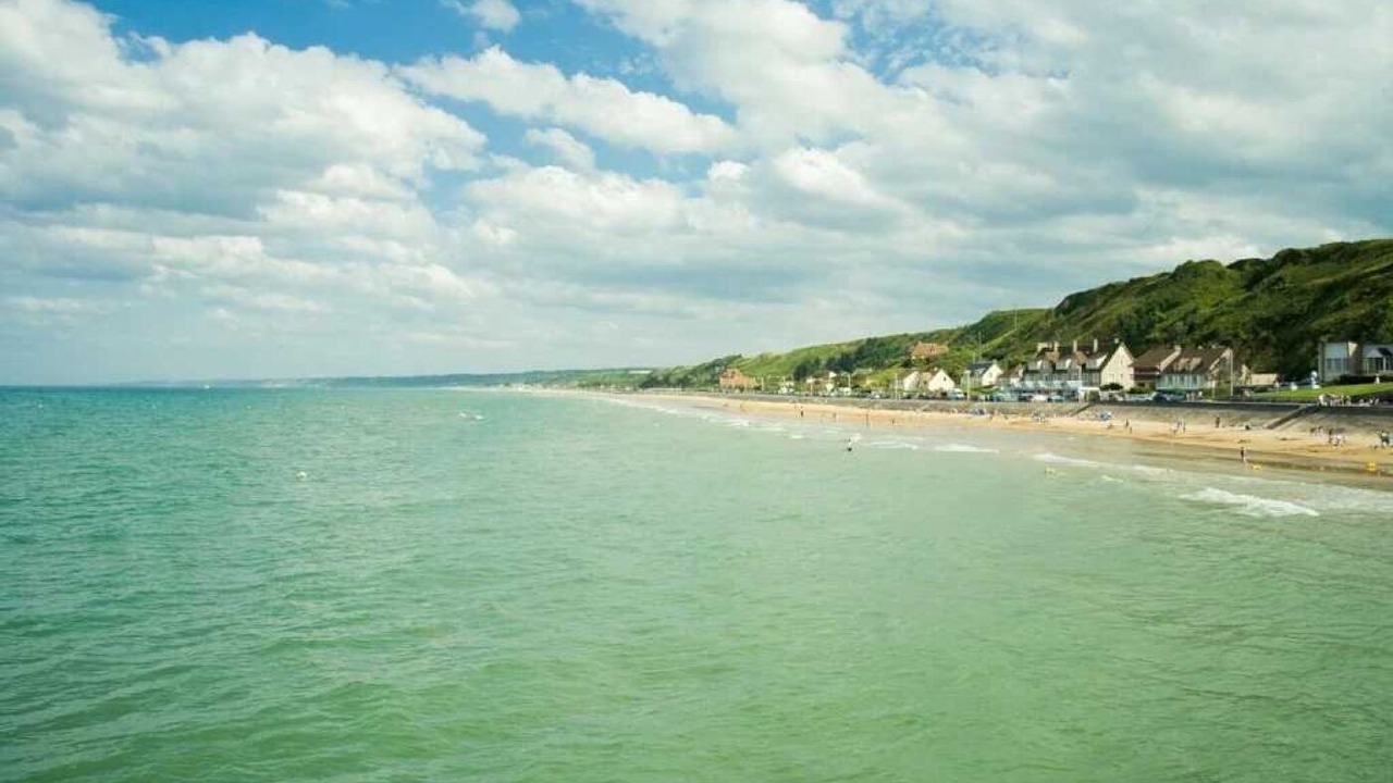 Photo of Others in Litteau