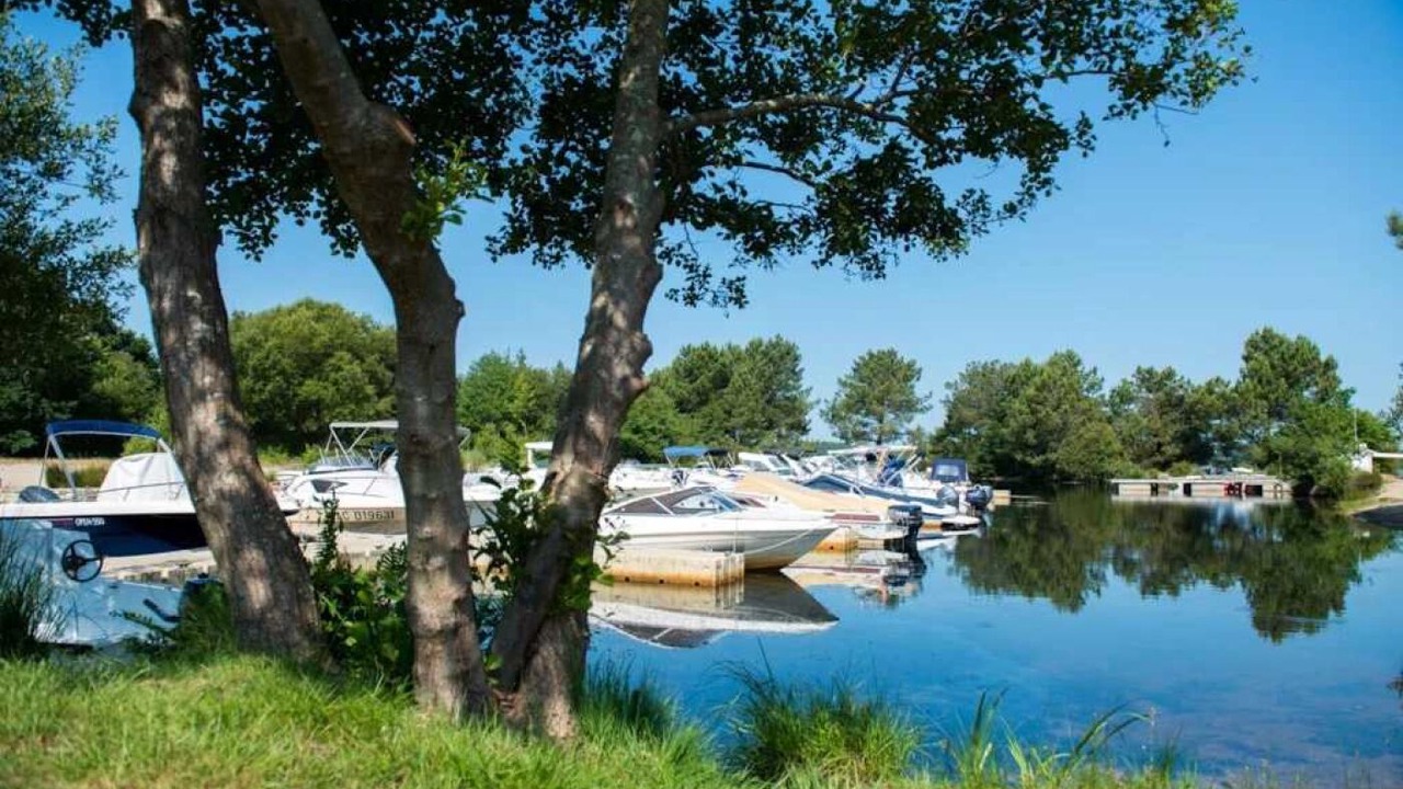 Photo of Others in Gastes