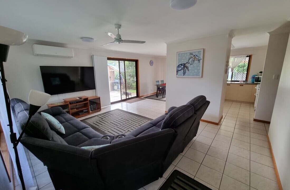 Photo of Livingroom in Tin Can Bay