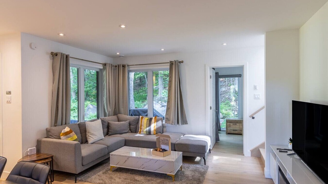 Photo of Livingroom in Argenteuil Regional County Municipality