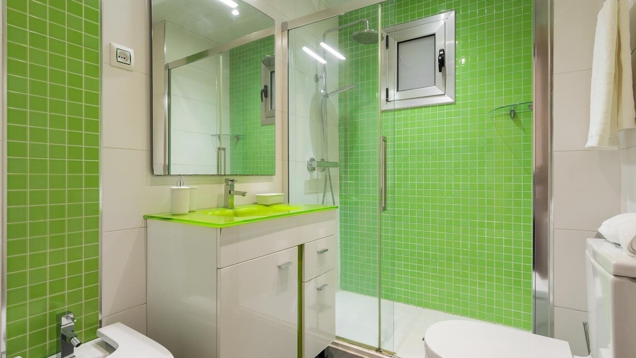 Photo of Bathroom in El Poble-sec