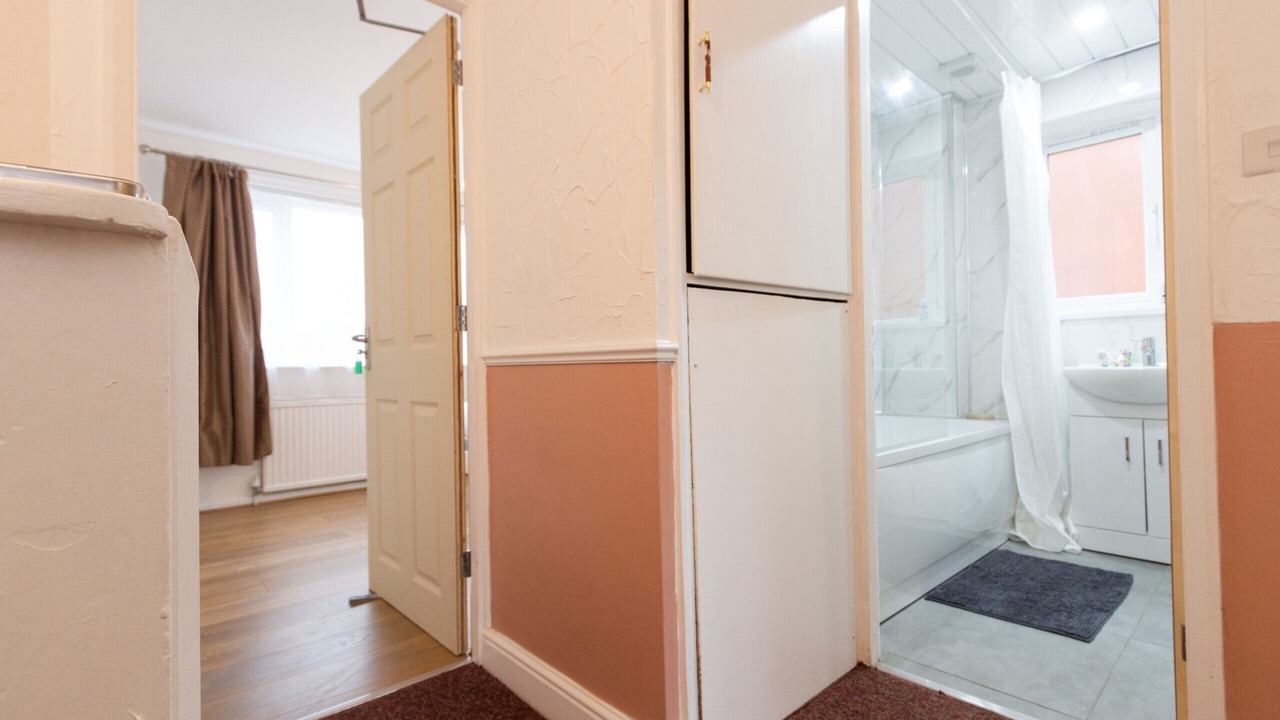 Photo of Others in Ridgeway