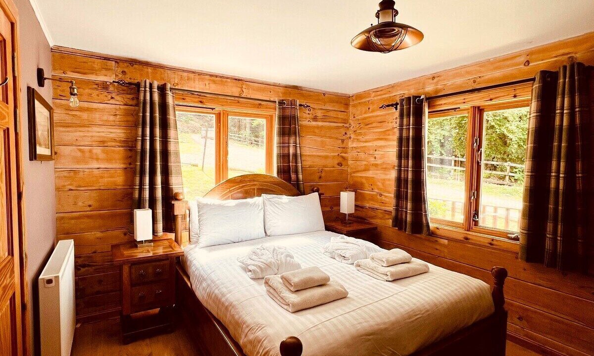 Photo of Bedroom in Foyers