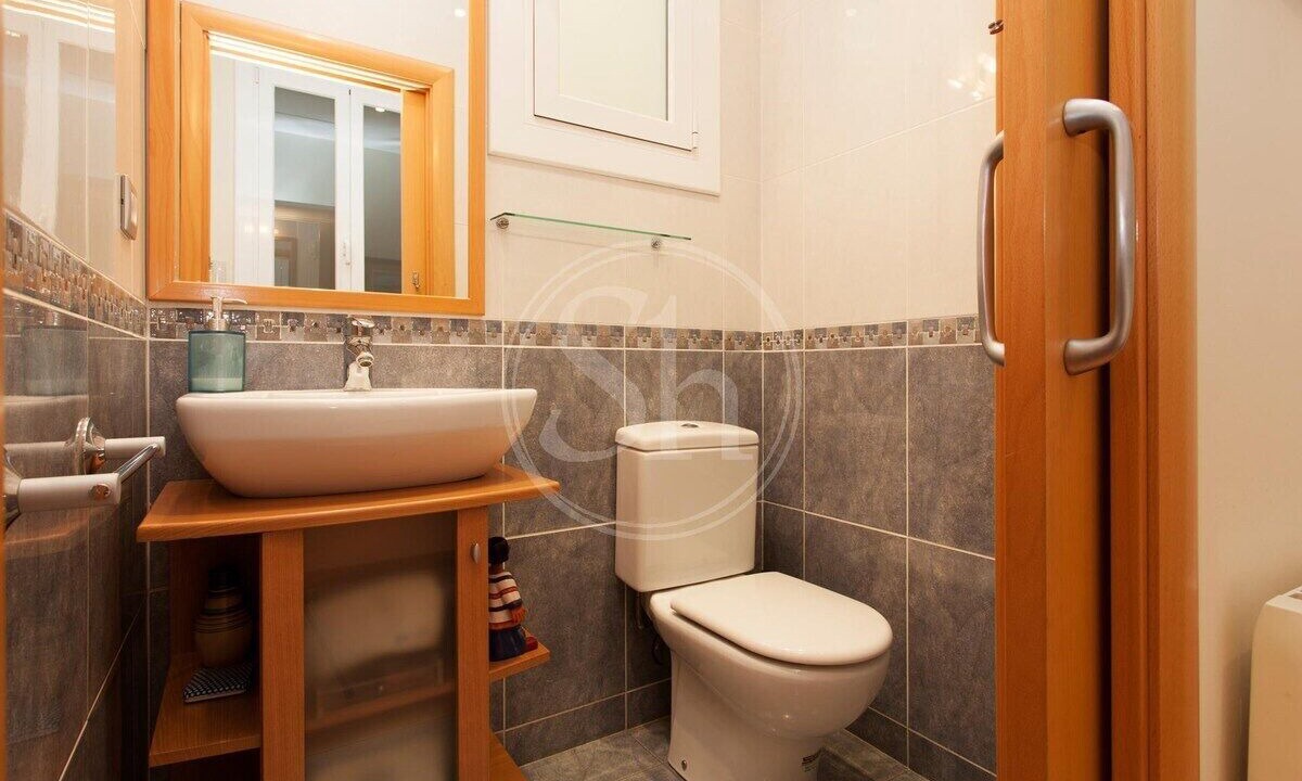 Photo of Bathroom in L'Antiga Esquerra de l'Eixample