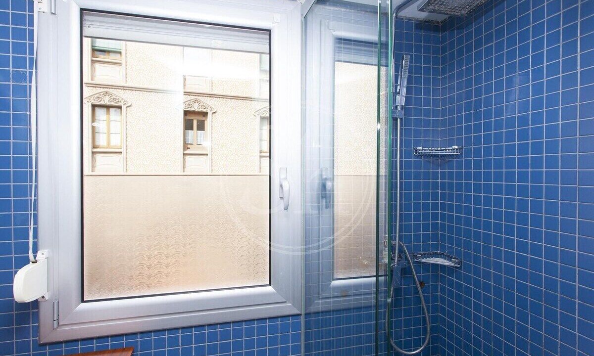 Photo of Bathroom in el Camp d'en Grassot i Gracia Nova
