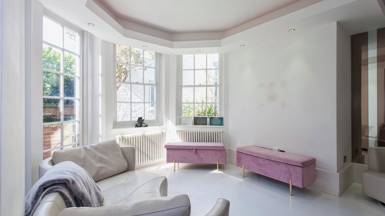 Photo of Livingroom in Frognal and Fitzjohns