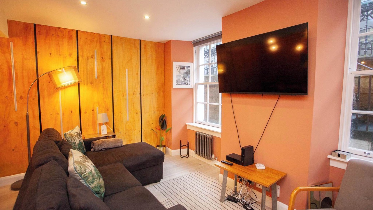 Photo of Others in Kelvinbridge