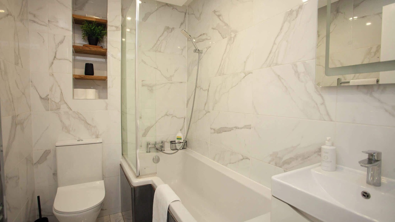 Photo of Others in Kelvinbridge