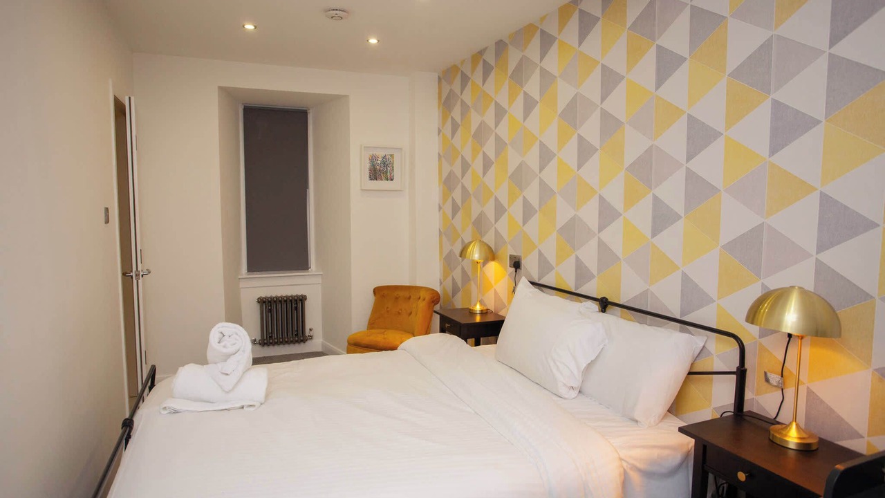 Photo of Bedroom in Kelvinbridge