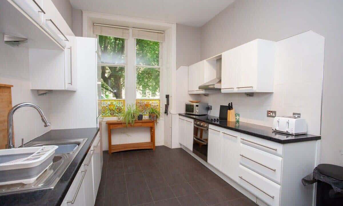 Photo of Kitchen in Kelvinbridge