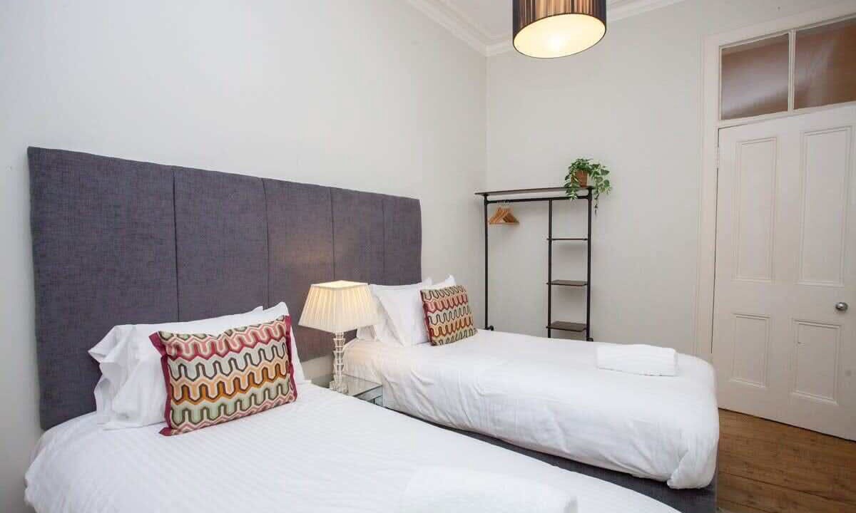 Photo of Bedroom in Kelvinbridge