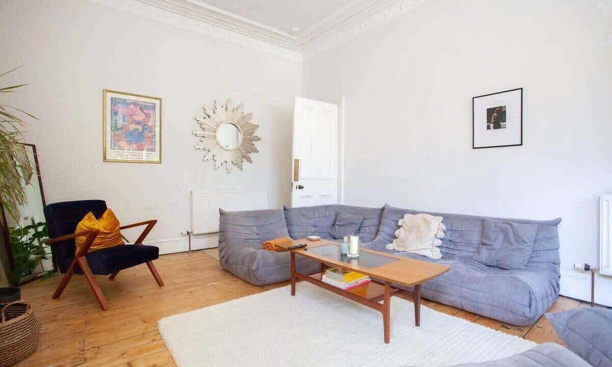 Photo of Livingroom in Kelvinbridge