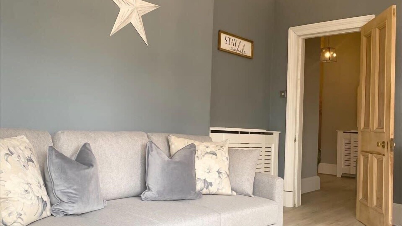 Photo of Livingroom in Glasgow Westend