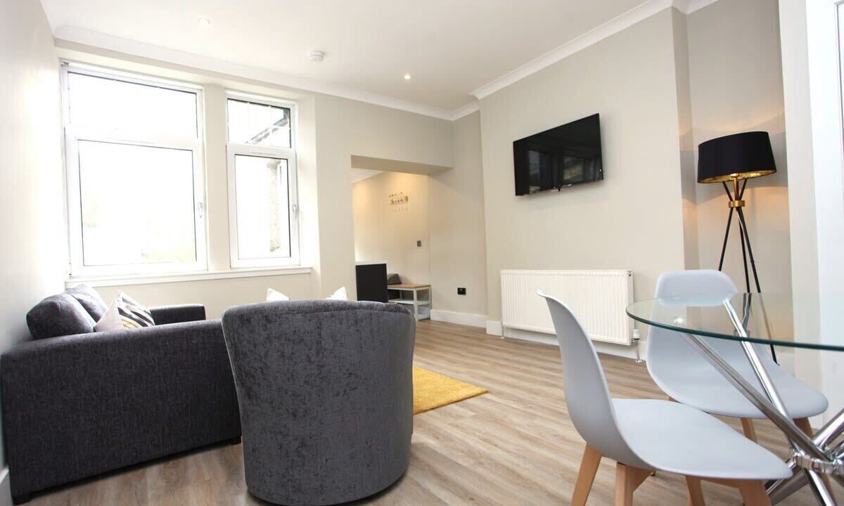 Photo of Others in Scotstoun