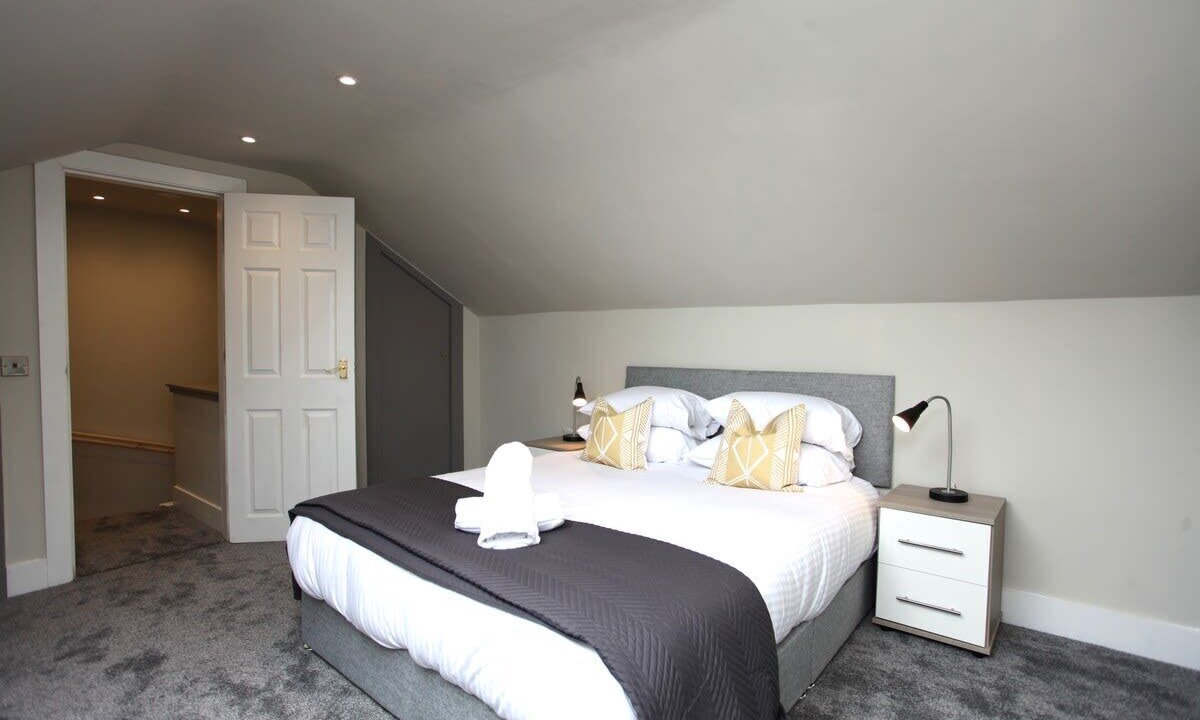 Photo of Others in Scotstoun