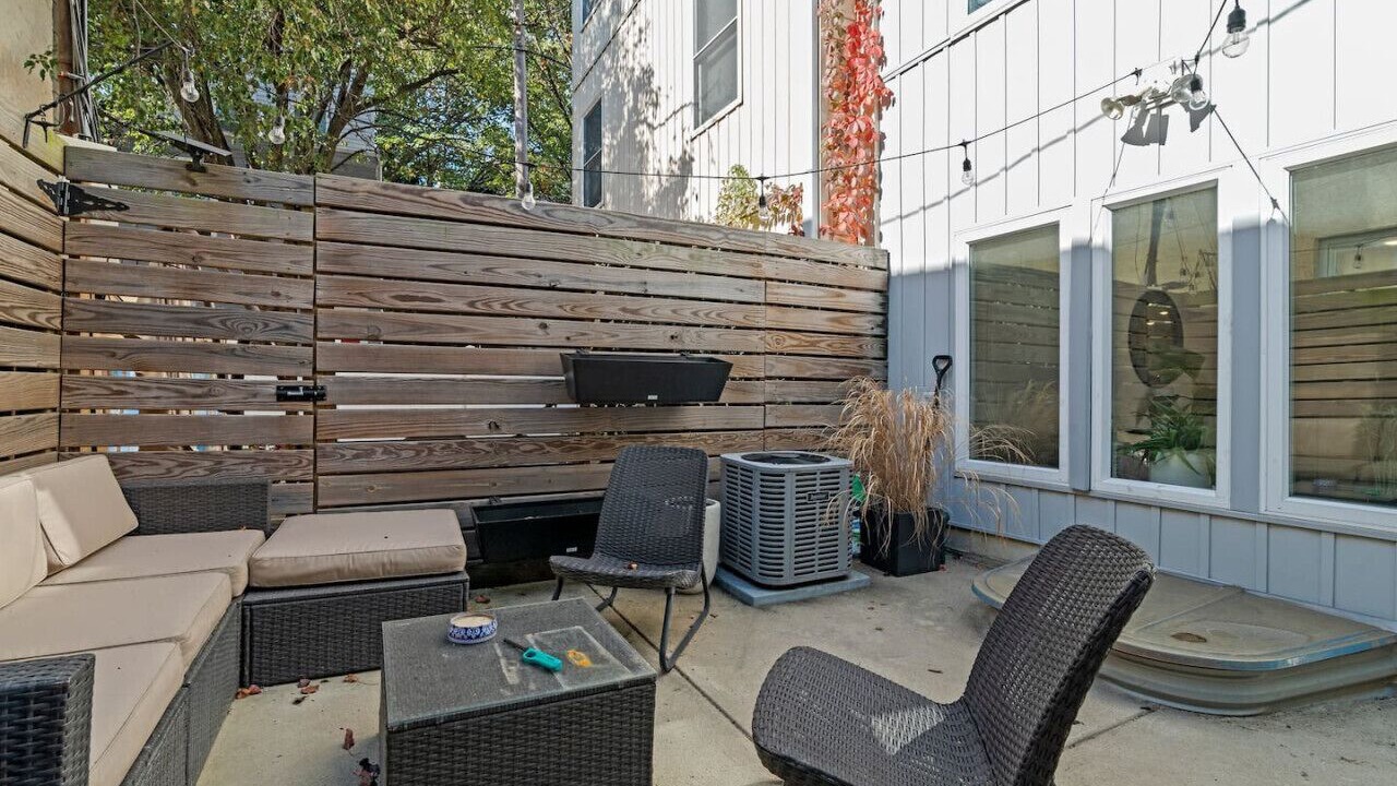 Photo of Patio Balcony in Graduate Hospital