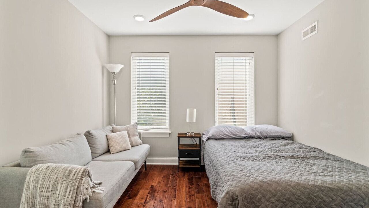 Photo of Bedroom in Graduate Hospital