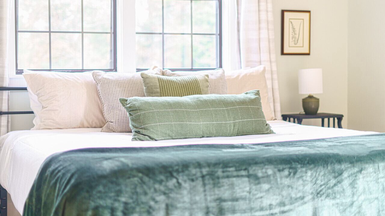 Photo of Bedroom in Ashley Oaks