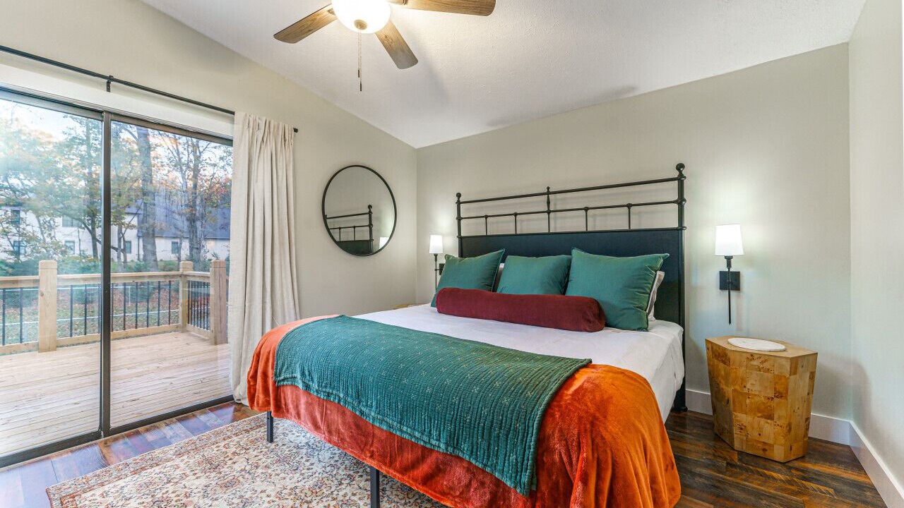 Photo of Bedroom in Ashley Oaks