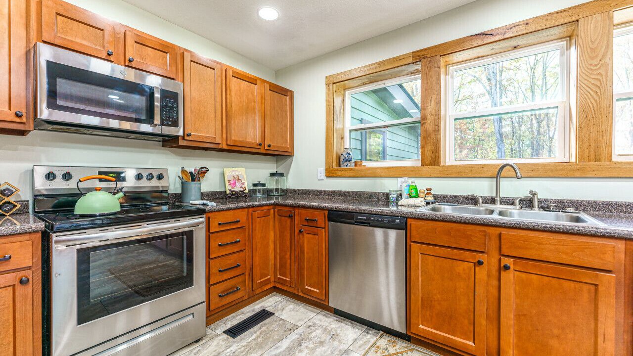 Photo of Kitchen in Ashley Oaks