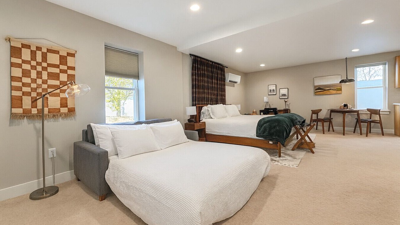 Photo of Others in Cheyenne