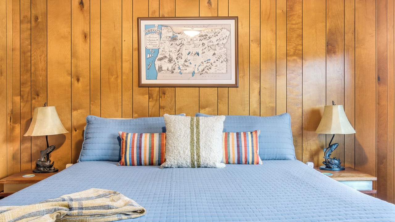 Photo of Bedroom in Lakeside