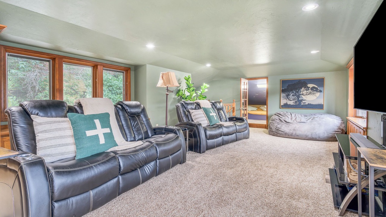 Photo of Bedroom in Lakeside