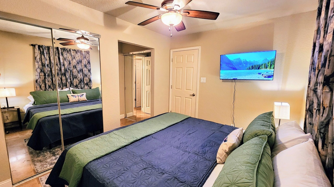 Photo of Bedroom in Mid America