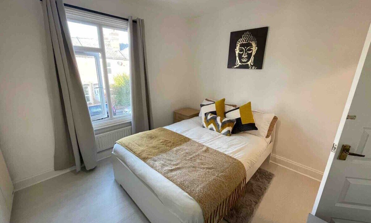 Photo of Bedroom in Reading