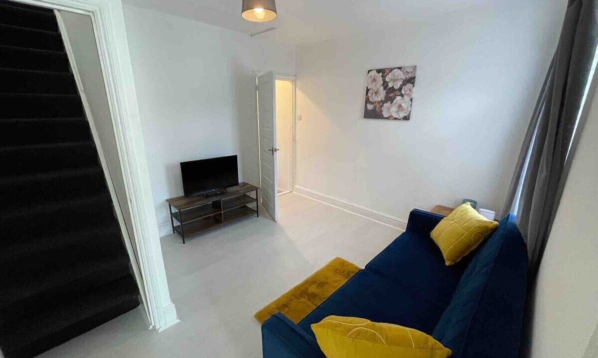 Photo of Livingroom in Reading