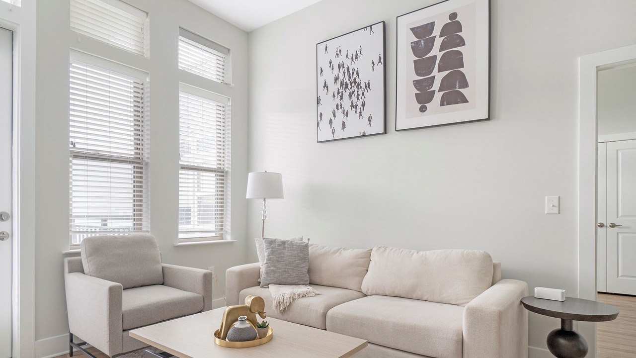 Photo of Livingroom in Downtown