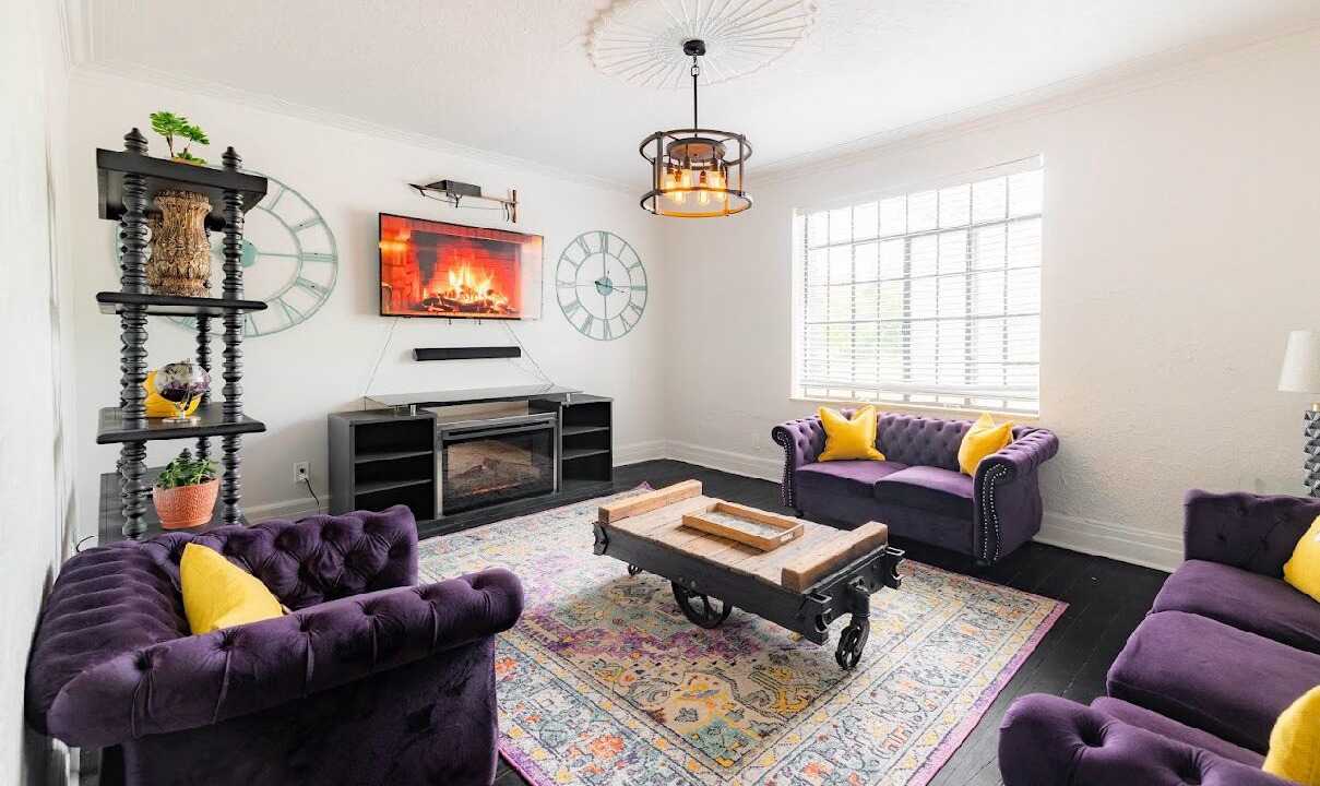 Photo of Livingroom in Detroit