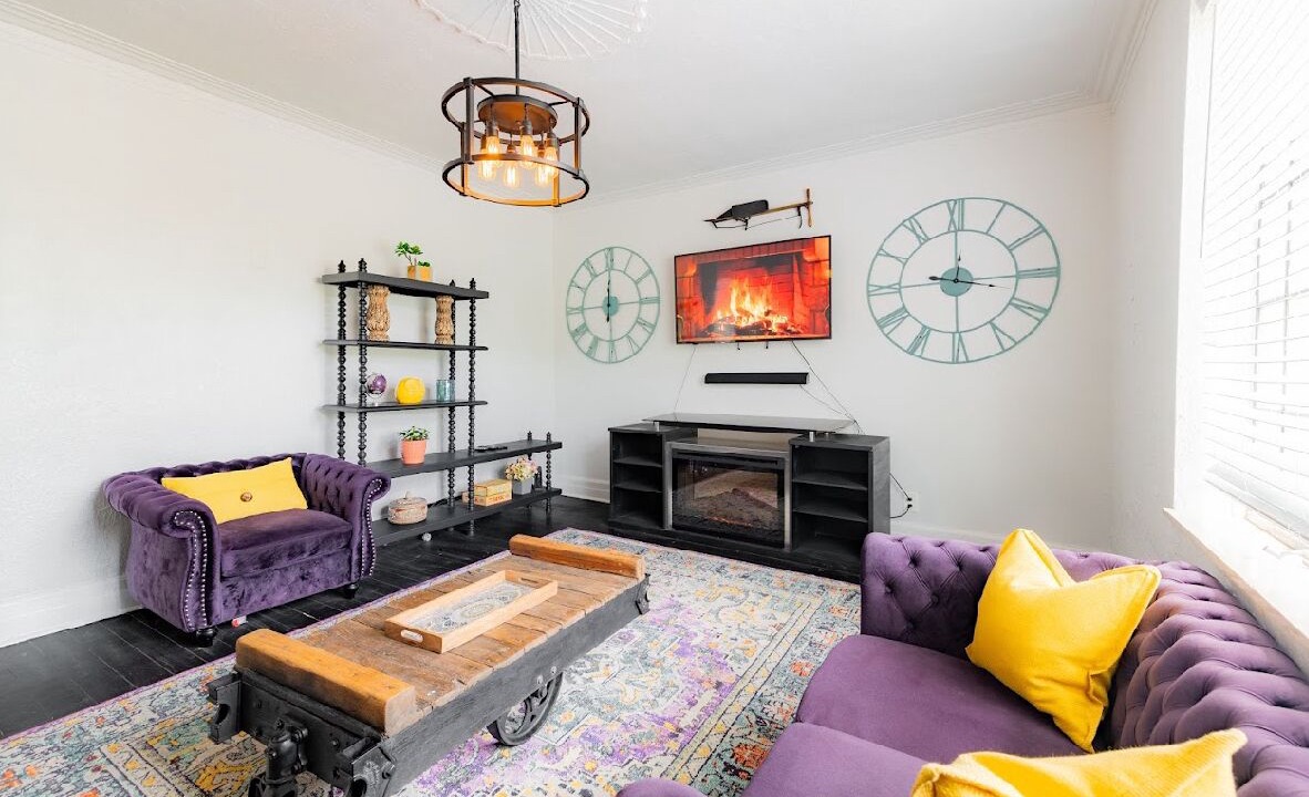 Photo of Livingroom in Detroit