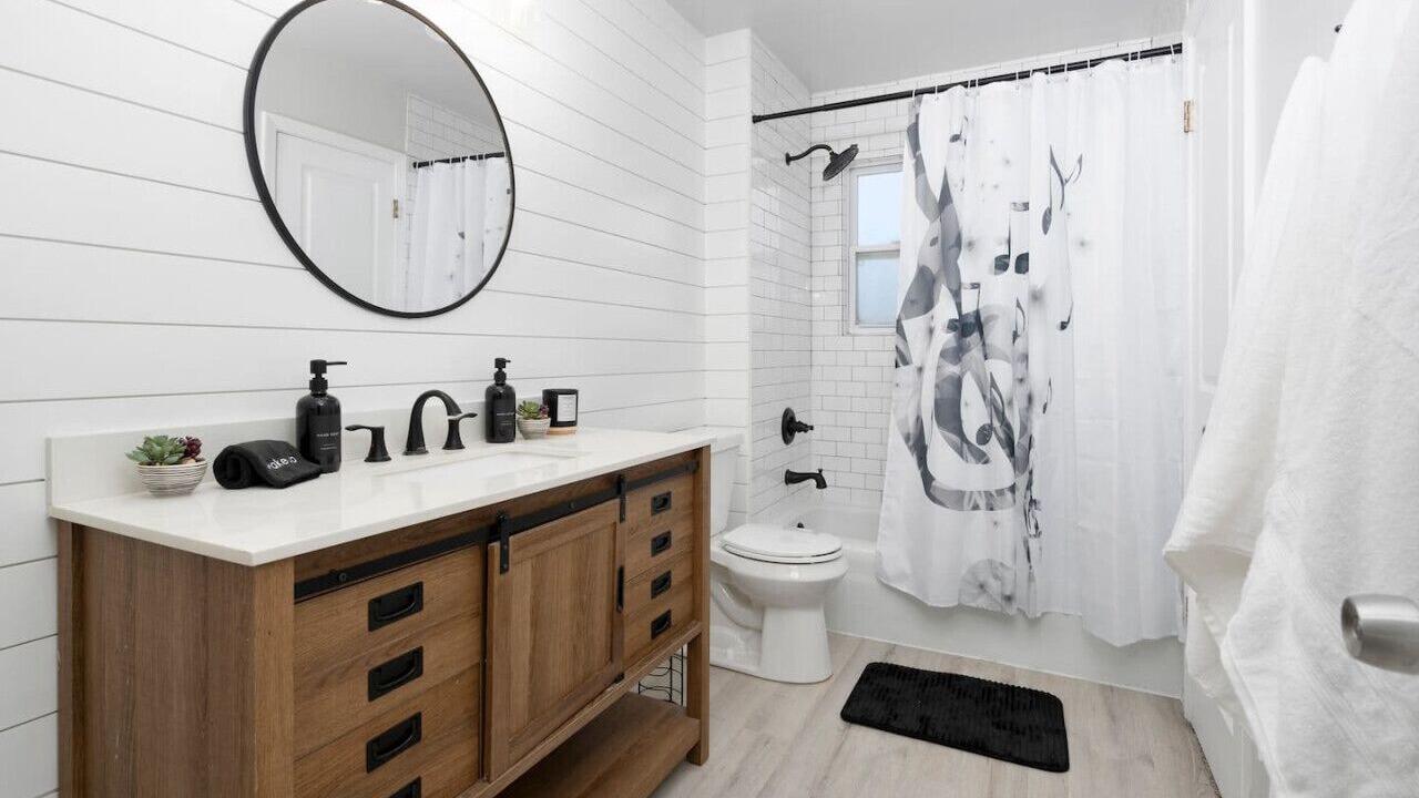 Photo of Bathroom in Sweetbriar