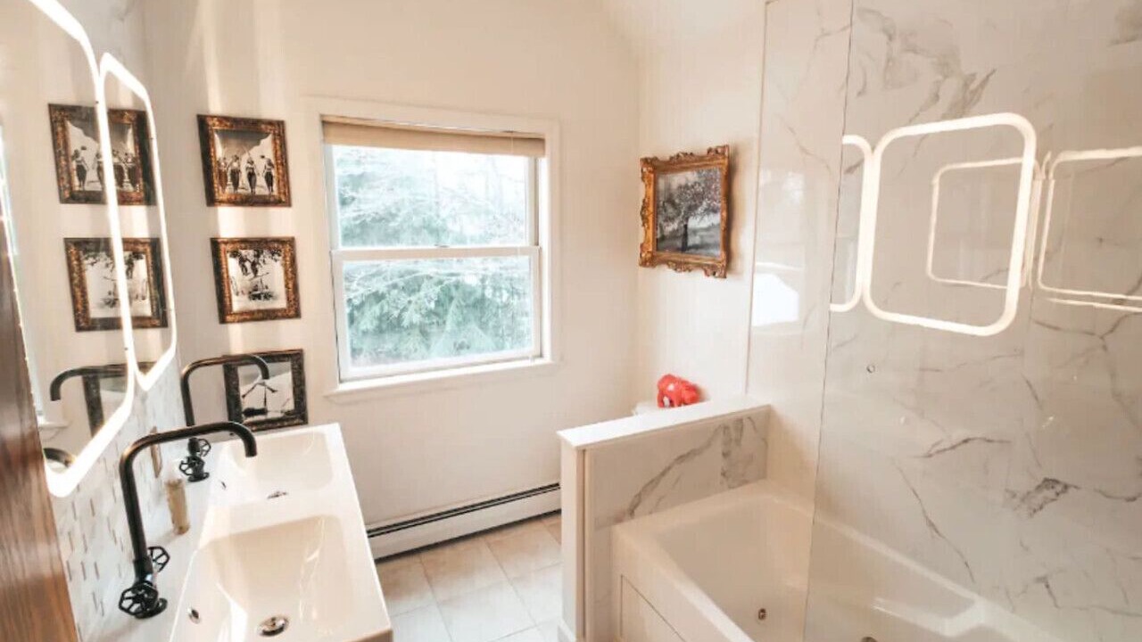 Photo of Bathroom in Ellicottville