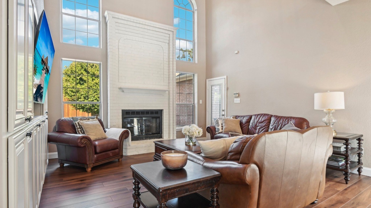 Photo of Livingroom in North Richland Hills