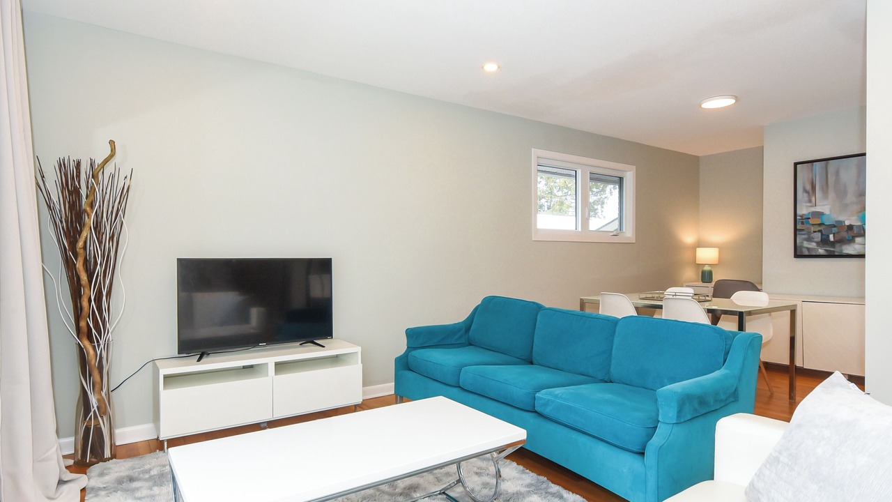 Photo of Livingroom in Ottawa Division