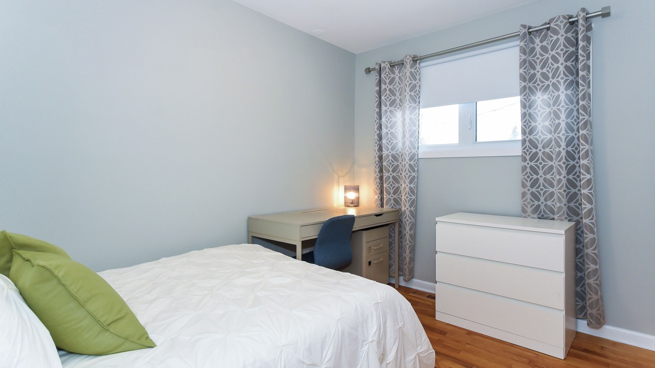Photo of Bedroom in Ottawa Division