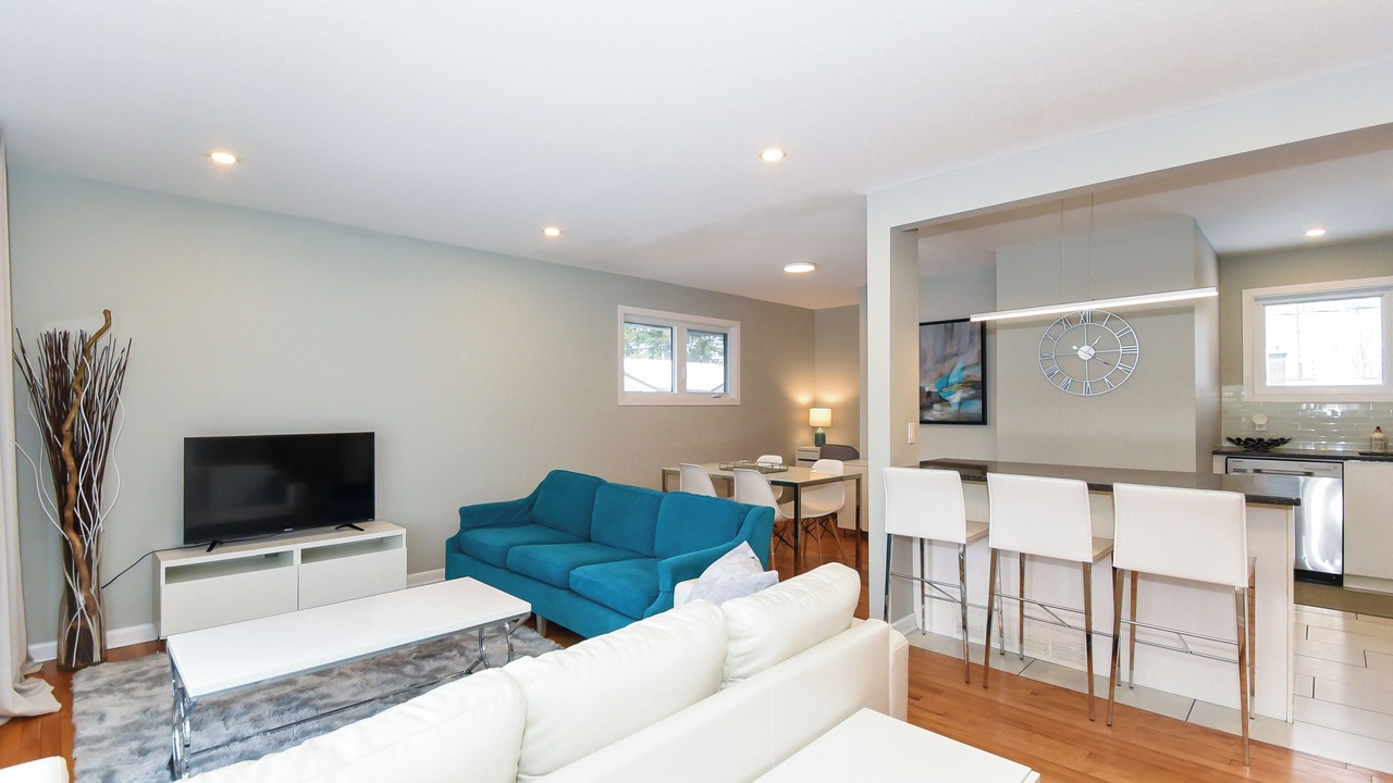 Photo of Livingroom in Ottawa Division