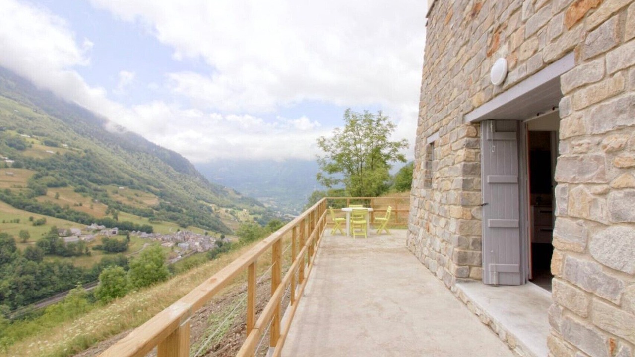 Photo of Patio Balcony in Sers