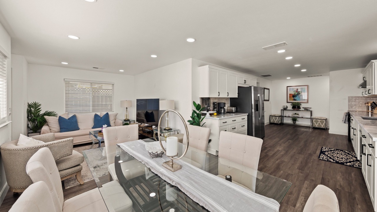Photo of Livingroom in Napa