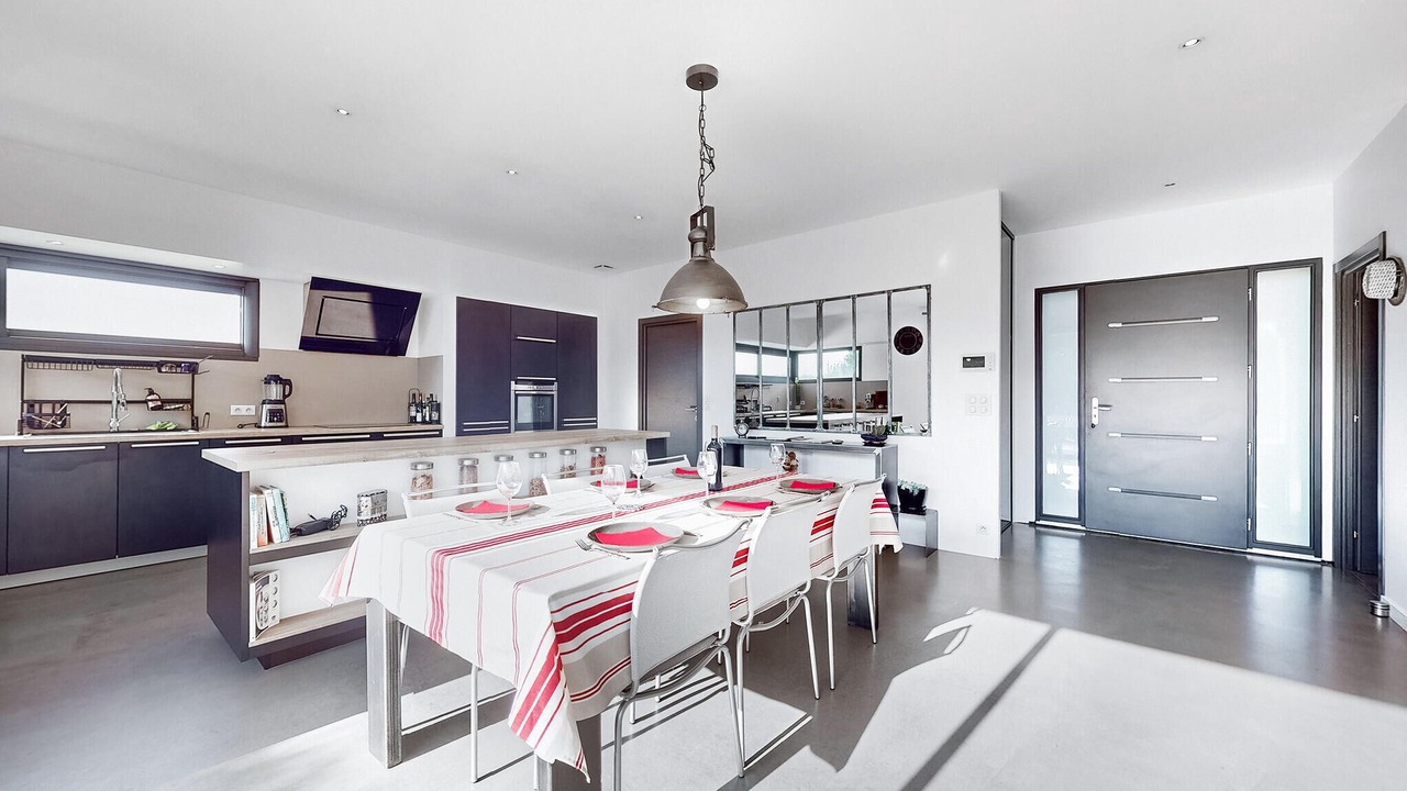 Photo of Others in Medis