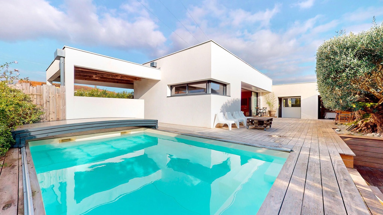 Photo of Outdoor in Medis