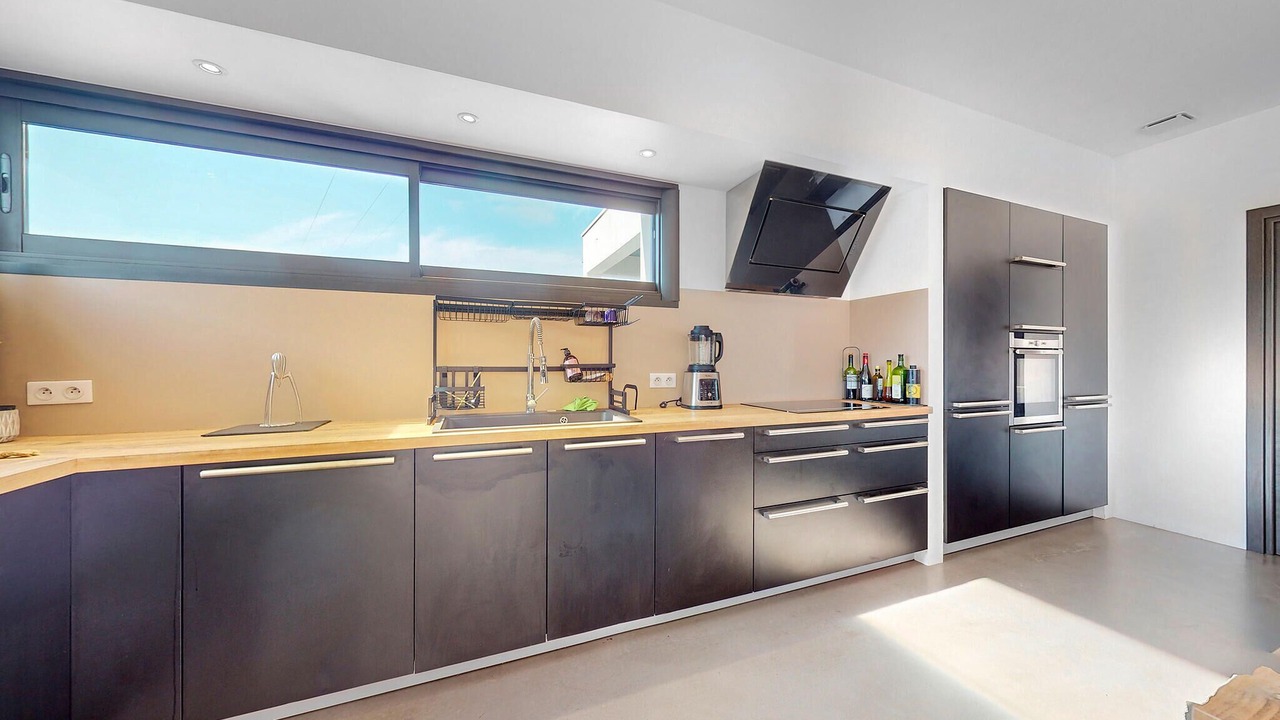 Photo of Others in Medis